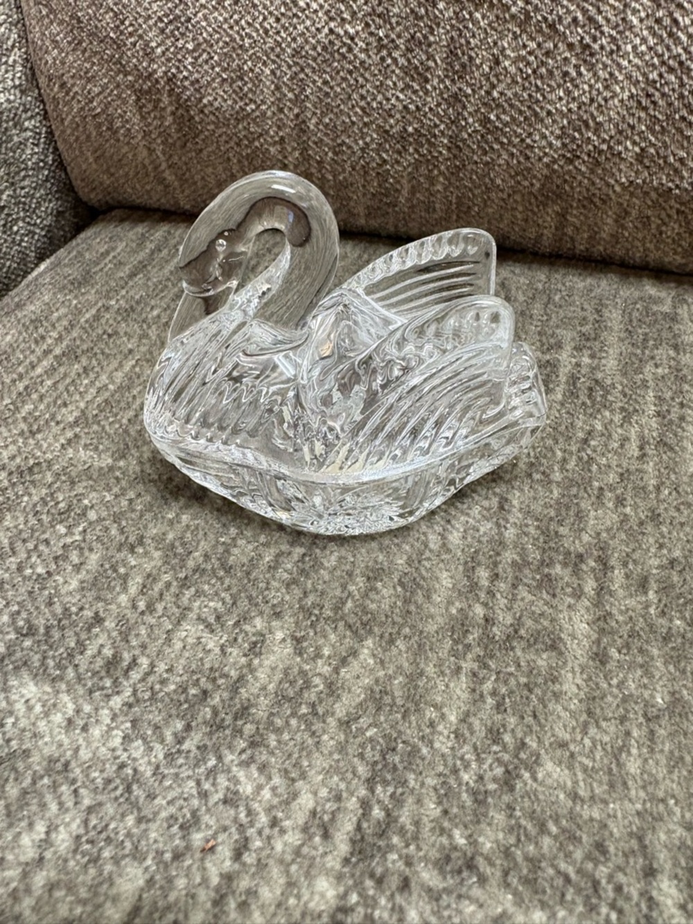 Fifth Avenue Crystal LTD Swan Trinket box